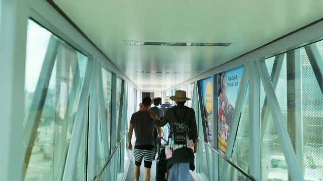 プノンペン国際空港baggage lecraim
