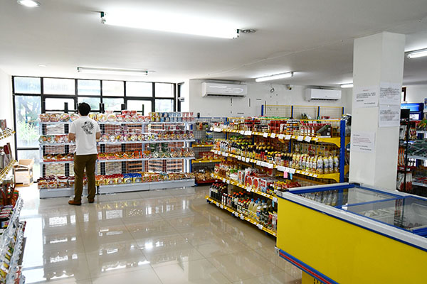 ビエンチャンで日本の調味料が売っているスーパー