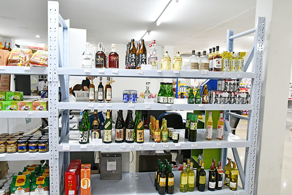 ビエンチャンで日本のアルコールが買えるスーパー