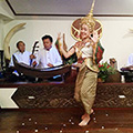 Kua lao（クアラーオ）レストラン・民族舞踊