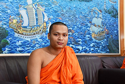 タイで最も有名なお寺ワット・ポー僧侶チャイヤポーン（ヌン）氏
